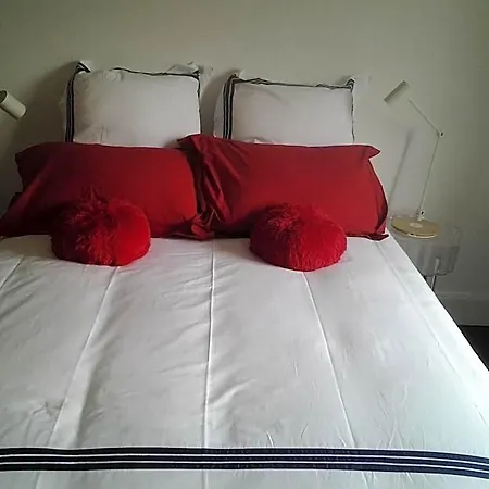 La Maison Mirabeau Bed & Breakfast