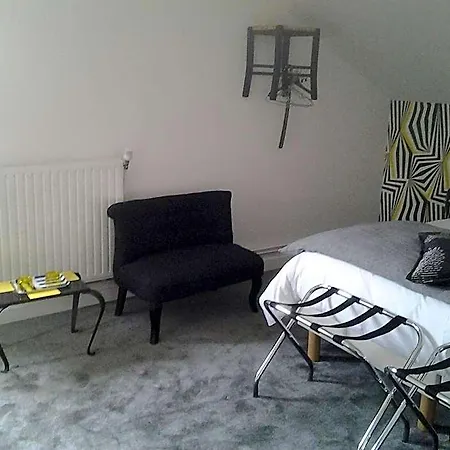 La Maison Mirabeau Bed & Breakfast 3*