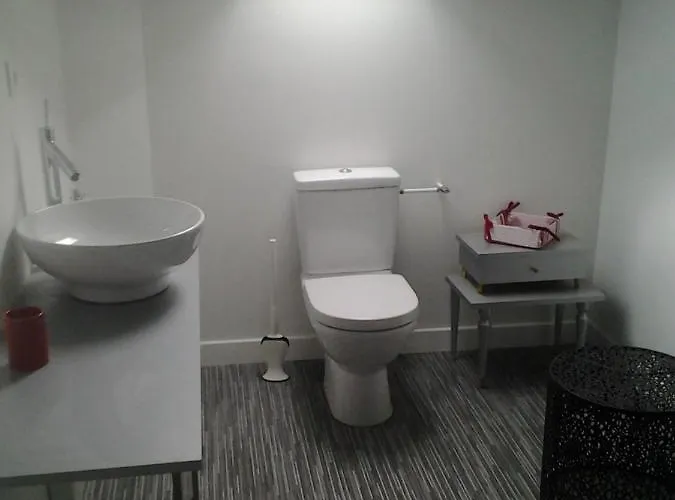 Bed & Breakfast La Maison Mirabeau 3*